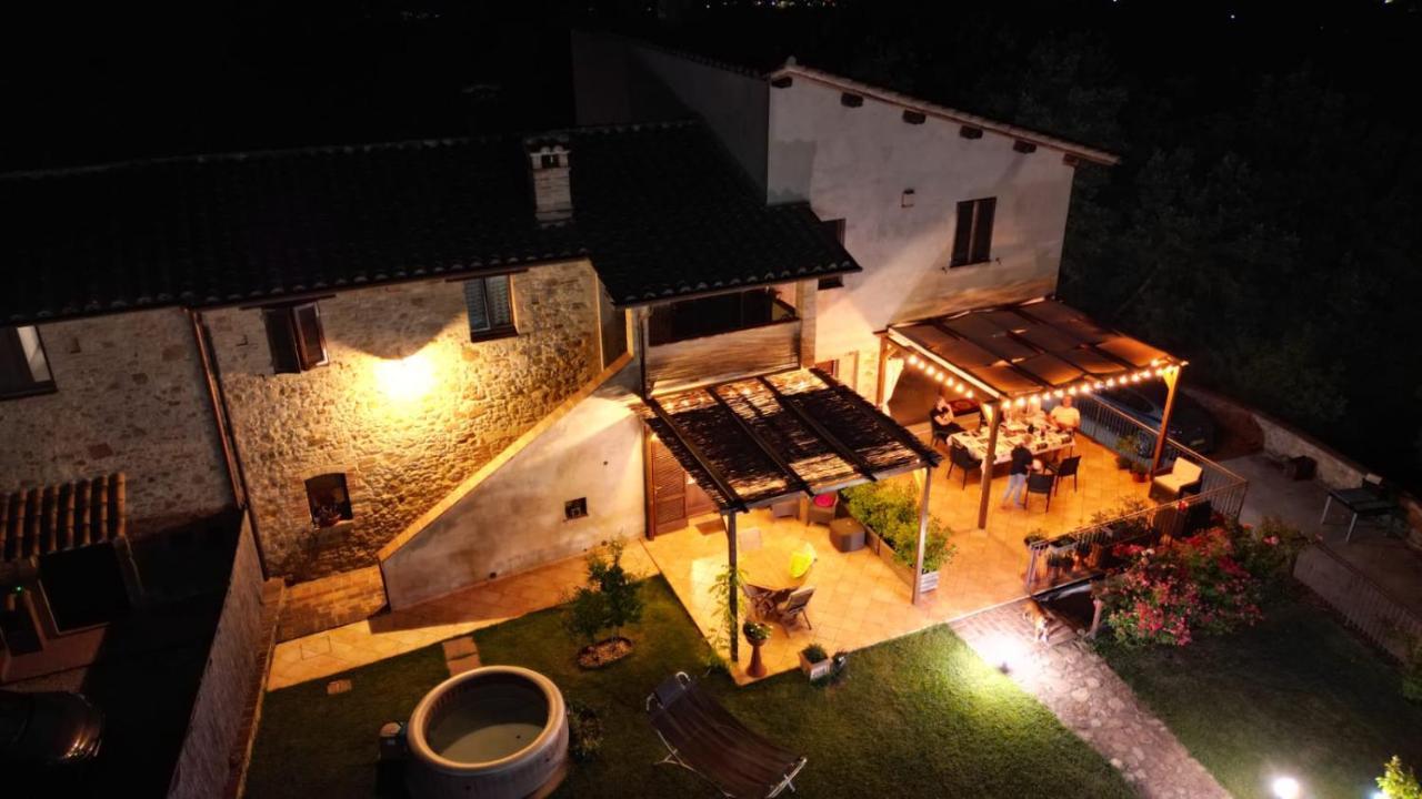 Casale Mille E Una Notte Перуджа Екстериор снимка